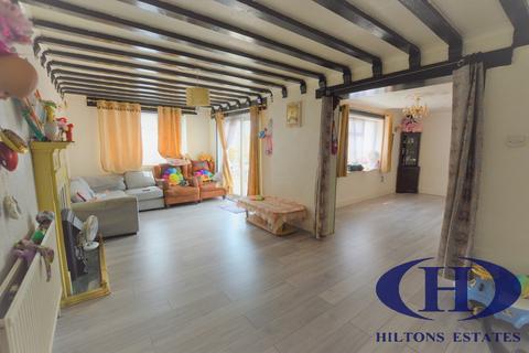 47a Bankside, Southall, UB1 1NH