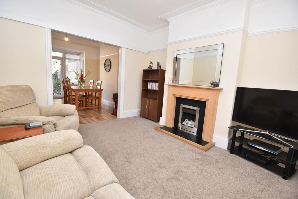 Collingwood Avenue, Blackpool, FY3 3 bed semidetached house £145,000