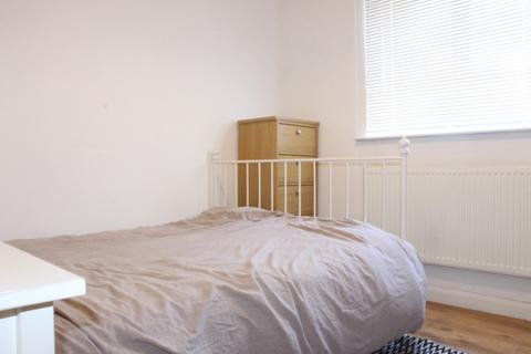 1 bedroom ground floor flat to rent, Weald Lane, Harrow Weald