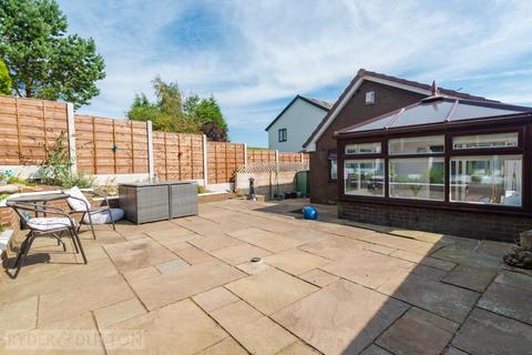 29 Thorpe Close, Austerlands, Oldham, OL4 3QL