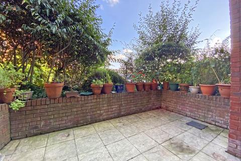 Flat 31, Compass Quay Haven Road, Exeter, EX2 8GW