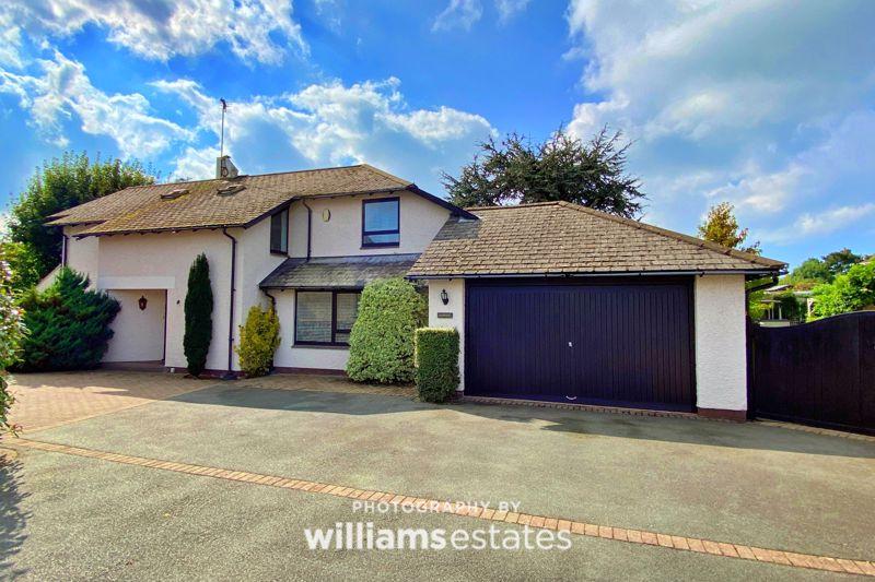 Llys Hendre, Rhuddlan 5 bed detached house £450,000