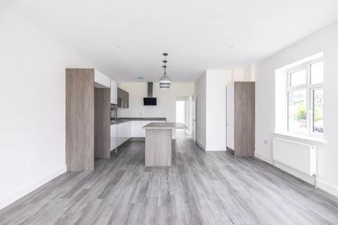 11 North Close, Bexleyheath, DA6 8HE