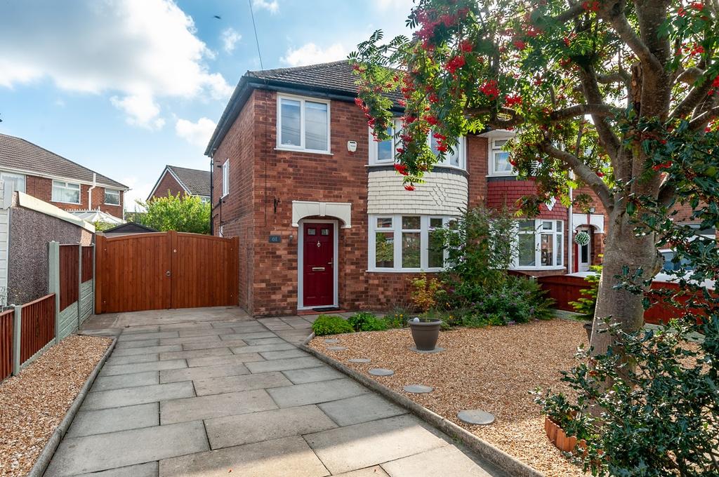 Bruche Avenue, Padgate, Warrington, WA1 3 bed semidetached house £