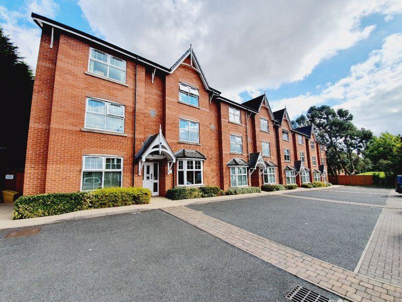 Wood End Road, Erdington, Birmingham, B24 8BN 2 bed apartment £135,000