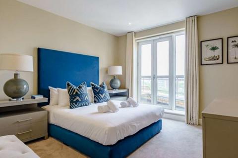2 bedroom flat to rent, 39 Westferry Circus, London