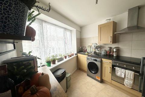 1 bedroom flat to rent, Apex House, Peartree Lane, Bexhill-On-Sea, East Sussex, TN39 4SB