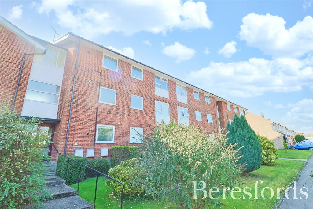 Millfields, Writtle, CM1 2 bed apartment - £250,000