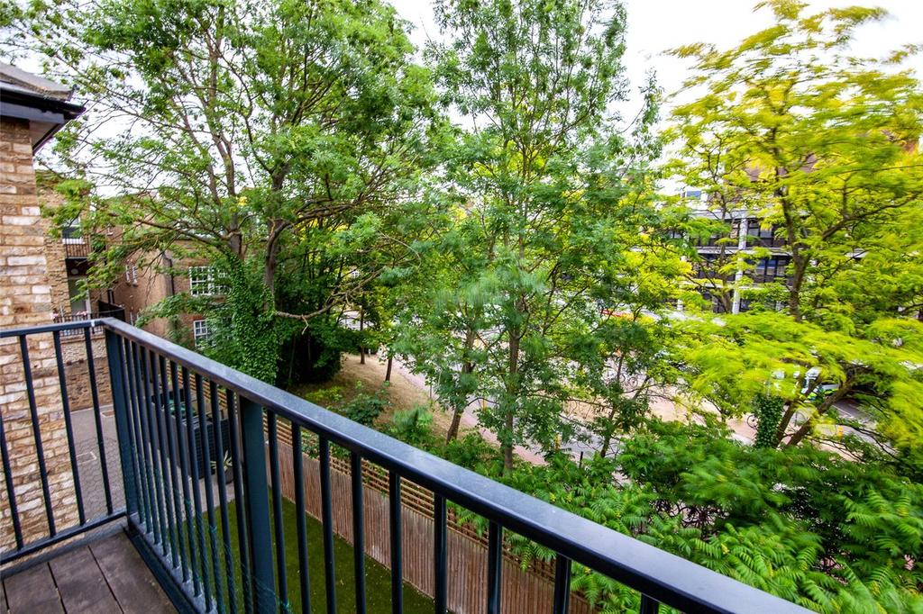 Apartment in Archway - More