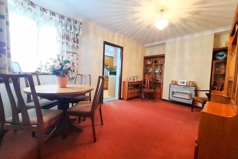 49 Longford Avenue, Feltham, TW14 9TH