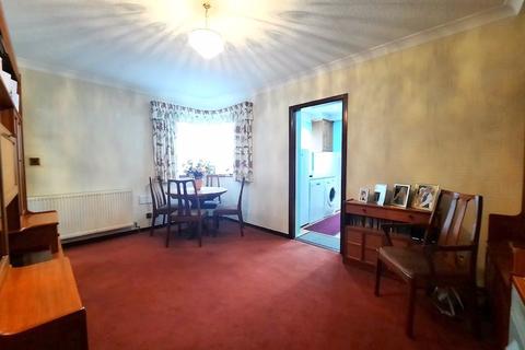 49 Longford Avenue, Feltham, TW14 9TH