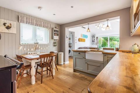 3 Atlantic Close, Treknow, Tintagel, PL34 0EL