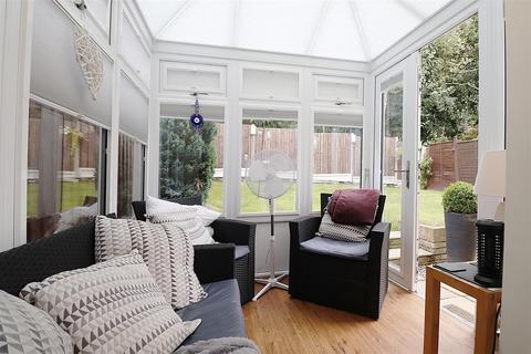 2 Staple Close, Bexley, DA5 2BY