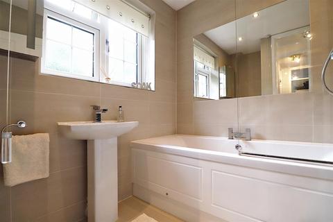 2 Staple Close, Bexley, DA5 2BY