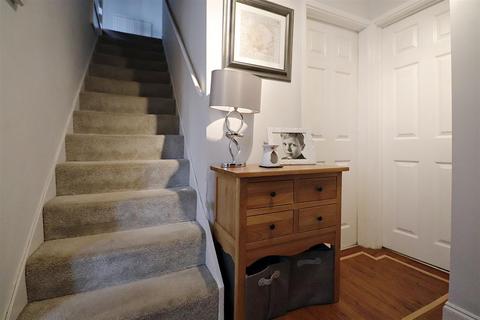 2 Staple Close, Bexley, DA5 2BY