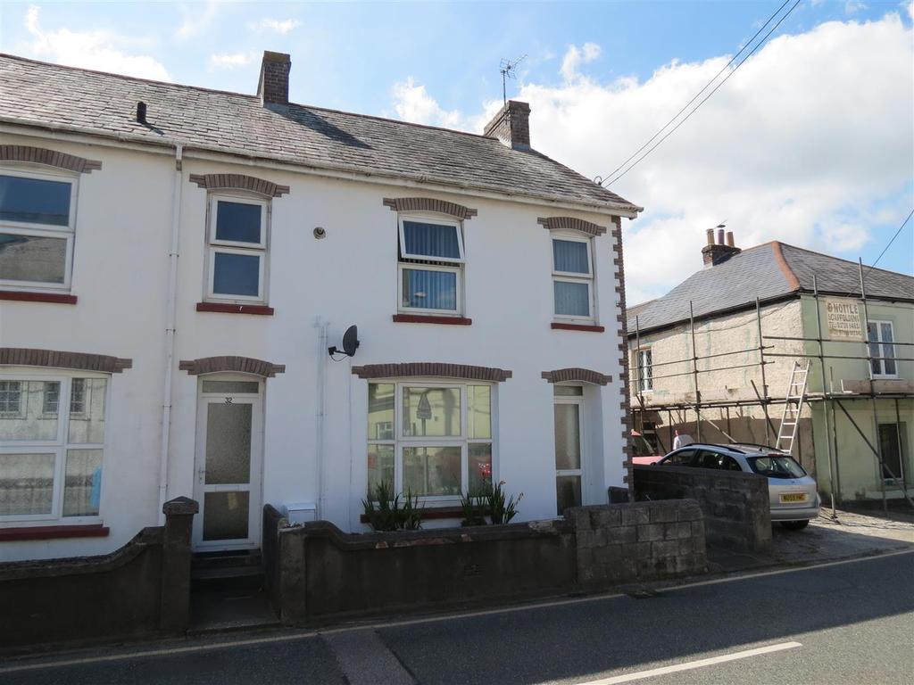Station Road, St. Blazey, Par 3 bed end of terrace house £200,000
