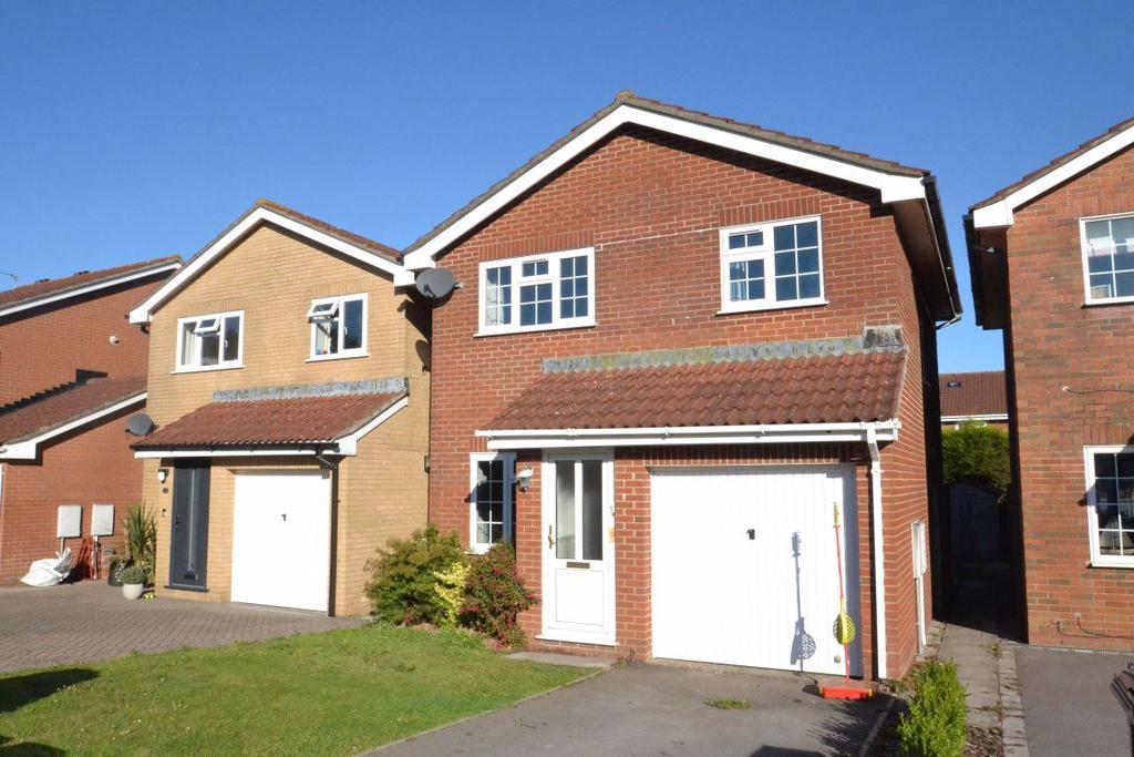 Merlin Park, Portishead 3 bed house £1,350 pcm (£312 pw)