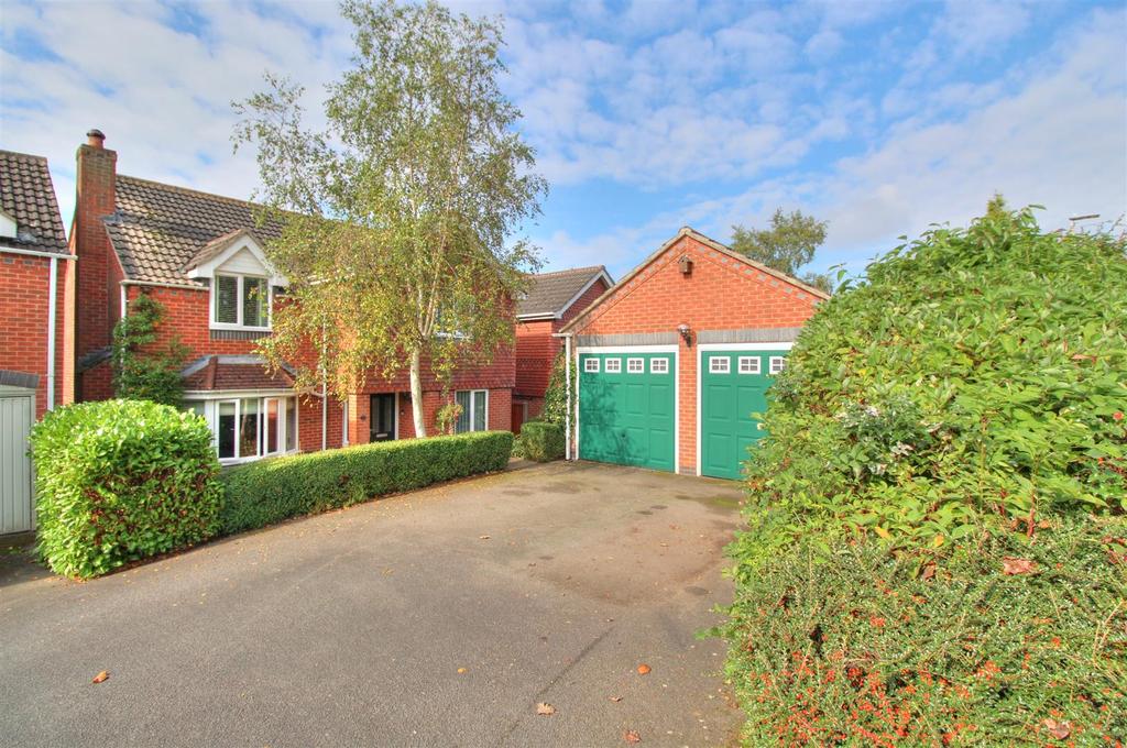 Hawthorne Drive, Thornton, Coalville 4 bed detached house £425,000