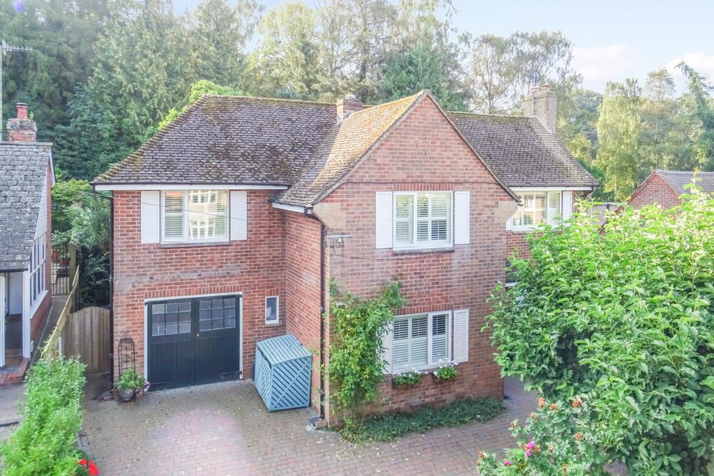 Livesey Road, Ludlow 3 bed detached house £550,000