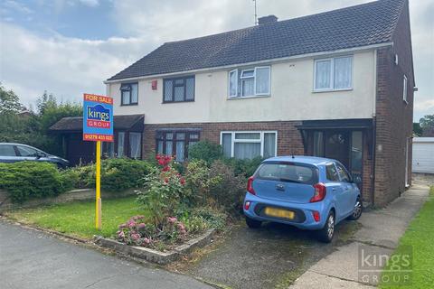 2 Latton Green, Harlow, CM18 7ES