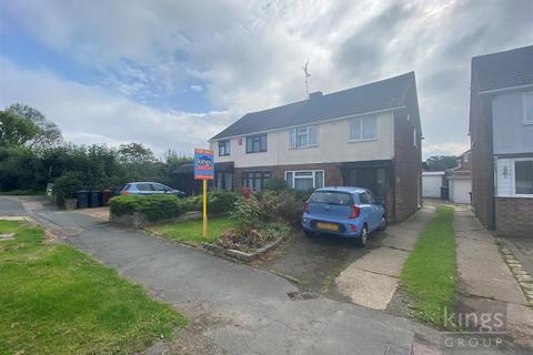 2 Latton Green, Harlow, CM18 7ES