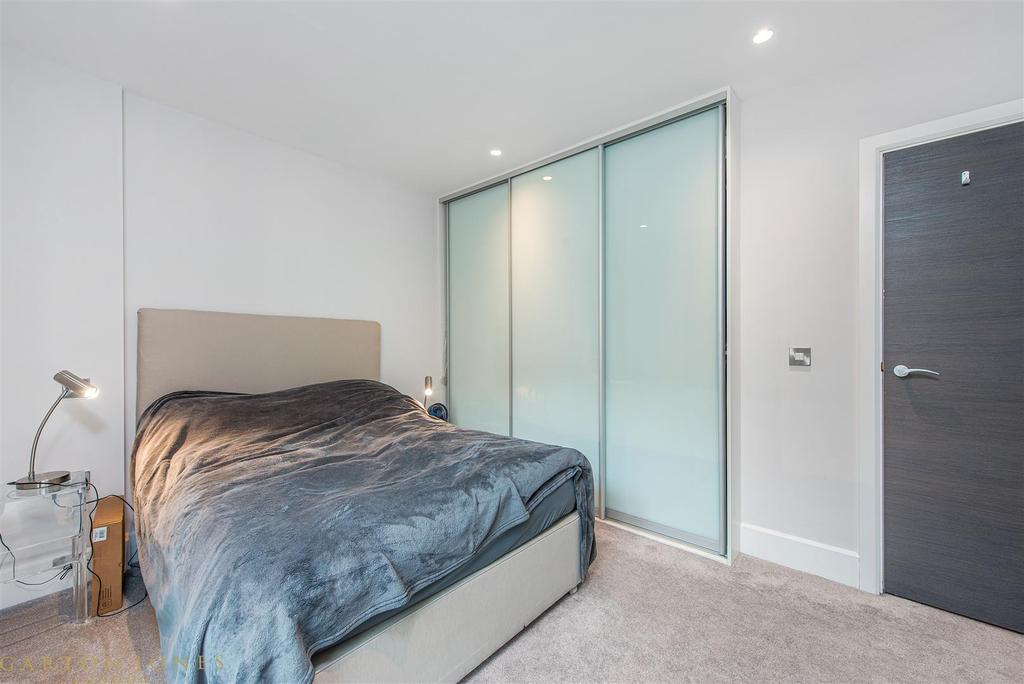 2nd Bedroom