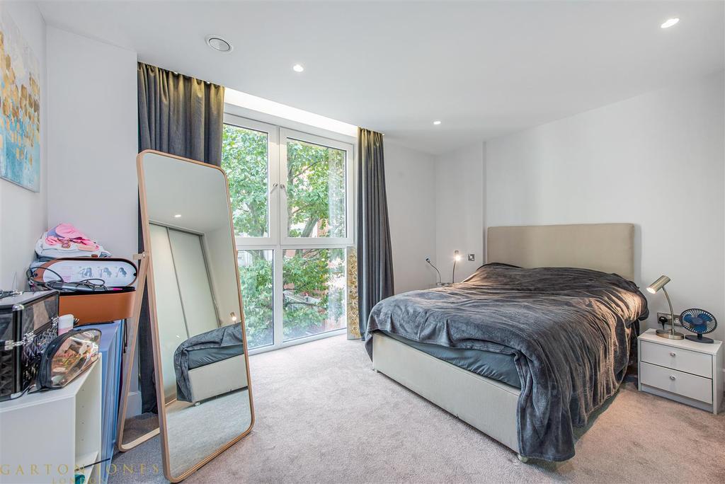 2nd Bedroom