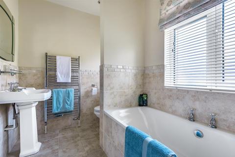 Downland House Beach Road, Woolacombe, EX34 7BT