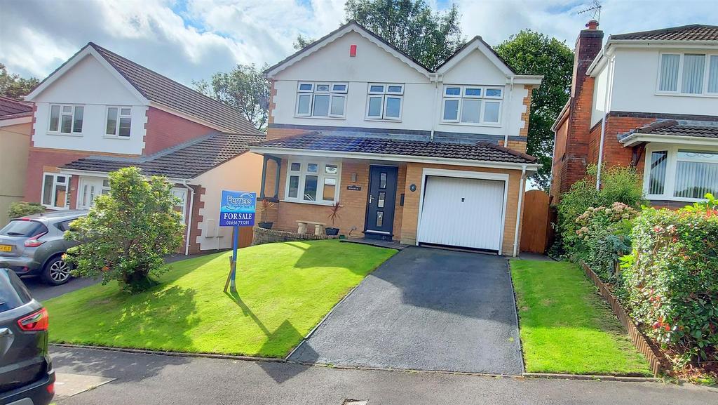 Parc Tyn y Waun, Maesteg 4 bed detached house £330,000