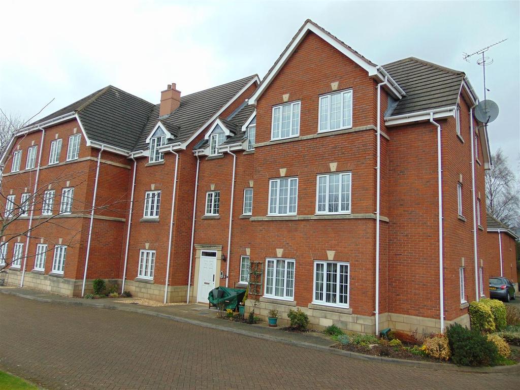 Old Mill House Close, Pelsall 2 bed apartment £625 pcm (£144 pw)