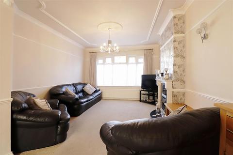 39 Madison Crescent, Bexleyheath, DA7 5SY