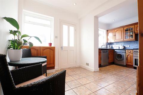 39 Madison Crescent, Bexleyheath, DA7 5SY