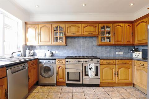 39 Madison Crescent, Bexleyheath, DA7 5SY