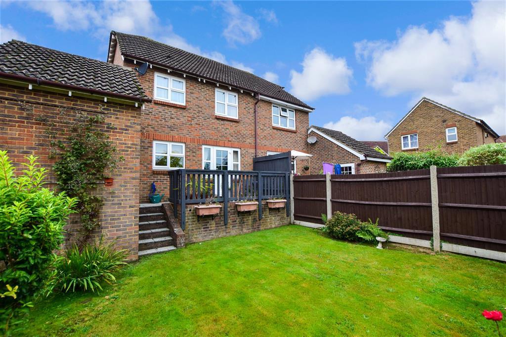 Tom Joyce Close, Snodland, Kent 3 bed semidetached house £350,000