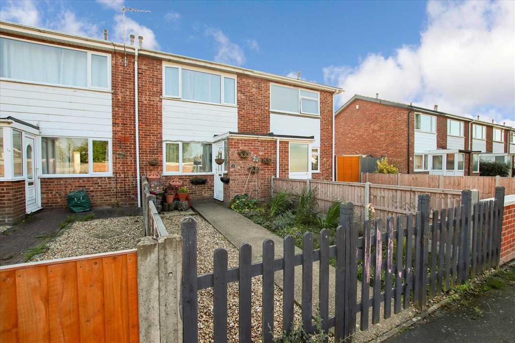 Lisburn Close, Brant Road, Lincoln 2 bed terraced house £140,000