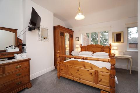 412 Heavygate Road, Sheffield, S10 1QE