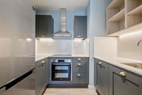 2 bedroom apartment to rent, Canada Gardens, Wembley Park