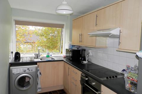 12 Carlton Close, Upminster, RM14 2YR