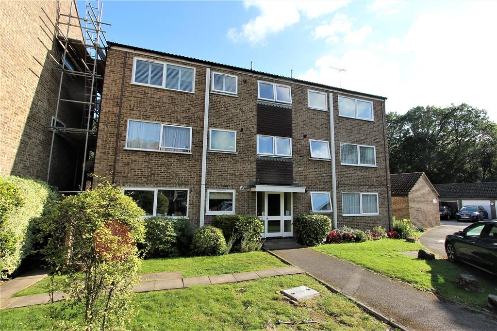 Henley Drive, Frimley Green... 2 bed apartment £215,000