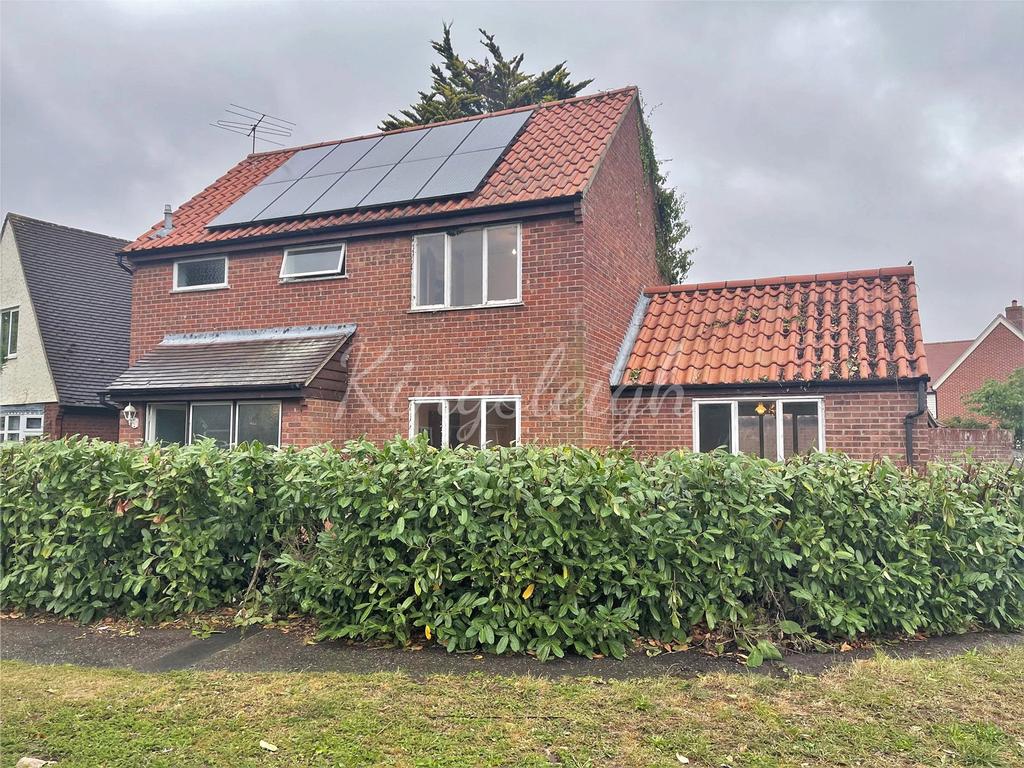 Dedham Meade, Dedham, Colchester, CO7 3 bed detached house £350,000