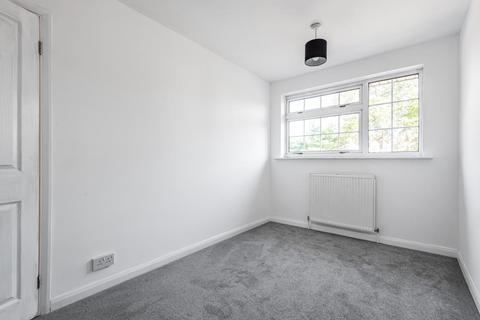 7 Abbey Road, Witney, OX28 5LG