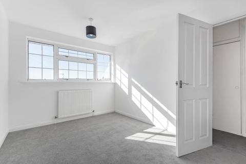 7 Abbey Road, Witney, OX28 5LG