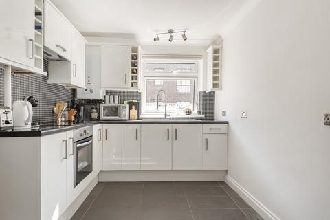 54 Thorburn Square, London, SE1 5QL