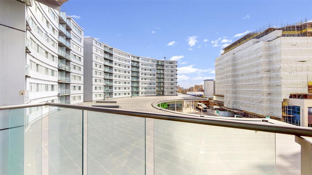 The Blenheim Centre, Prince Regent Road, Hounslow, Middlesex, TW3 2 bed