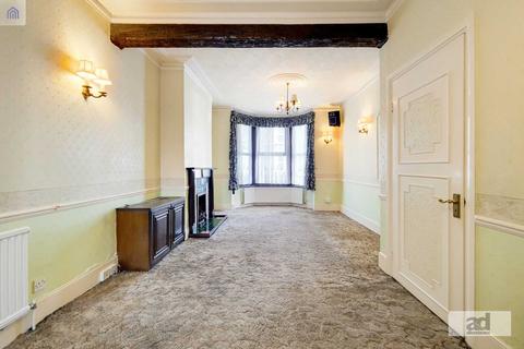 18 Jersey Road, London, E11 4BL