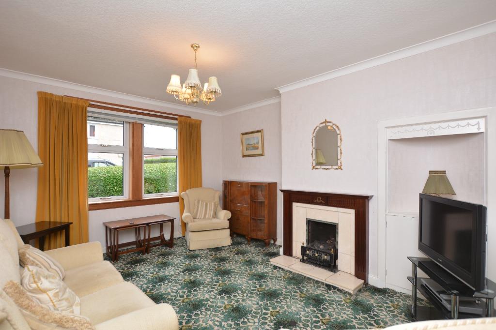 Murray Place, Cambusbarron, Stirling... 2 bed detached bungalow £165,000