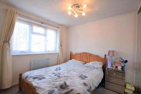 8 Caterham Close, Clacton-on-sea, CO16 8FL