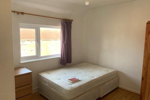 5 bedroom end of terrace house to rent - Horton Road