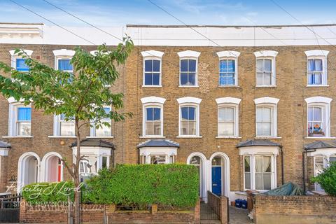 13 Osterley Road, London, N16 8SN