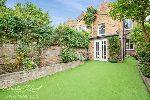 13 Osterley Road, London, N16 8SN